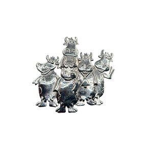 Vintage JJ Cows Pin Brooch Cool Hanging Out Cow Family Pin Silver Tone Metal